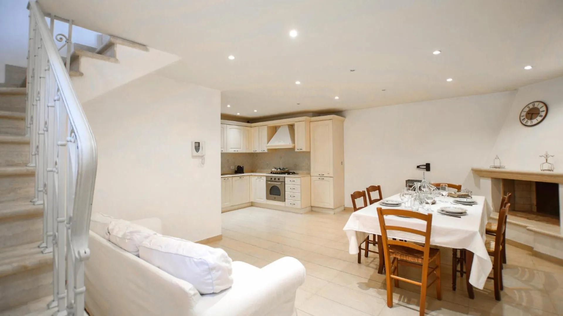 3 Bedroom Nice Home In Camaiore Nyaraló